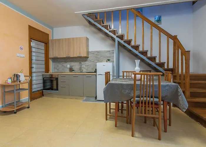 아파트 Polias 풀라