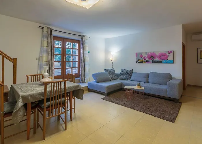 Apartament Polias